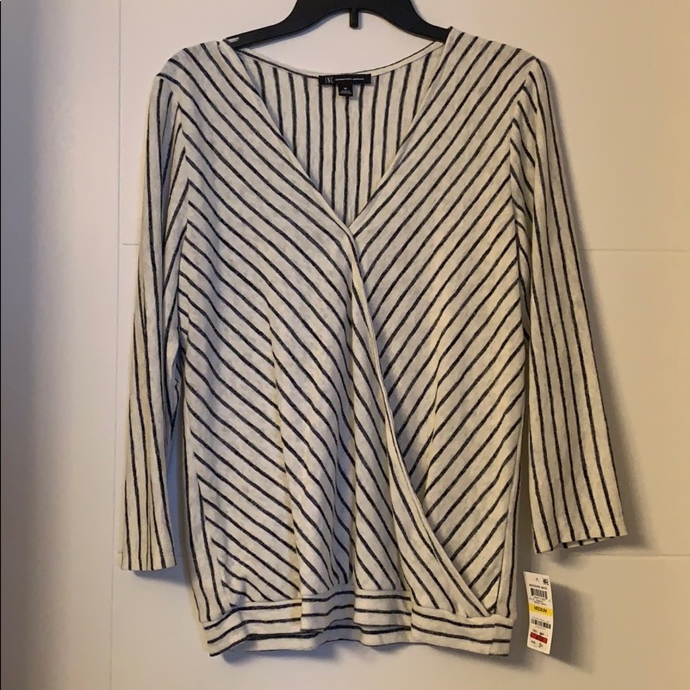 Long sleeve lightweight sweater